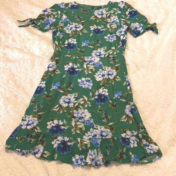 Banana Republic | Dresses | Green Floral Short Sleeve Dress | Poshmark Banana Republic | Dresses | Green Floral Short Sleeve Dress | Poshmark